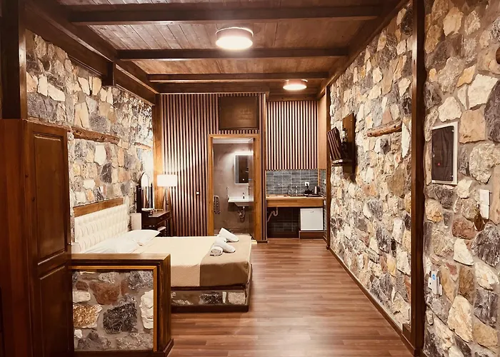 Ataviros Hotel