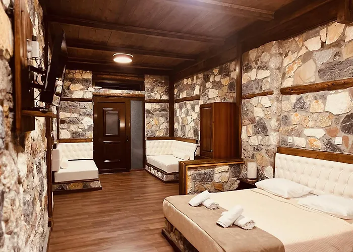 Ataviros Hotel