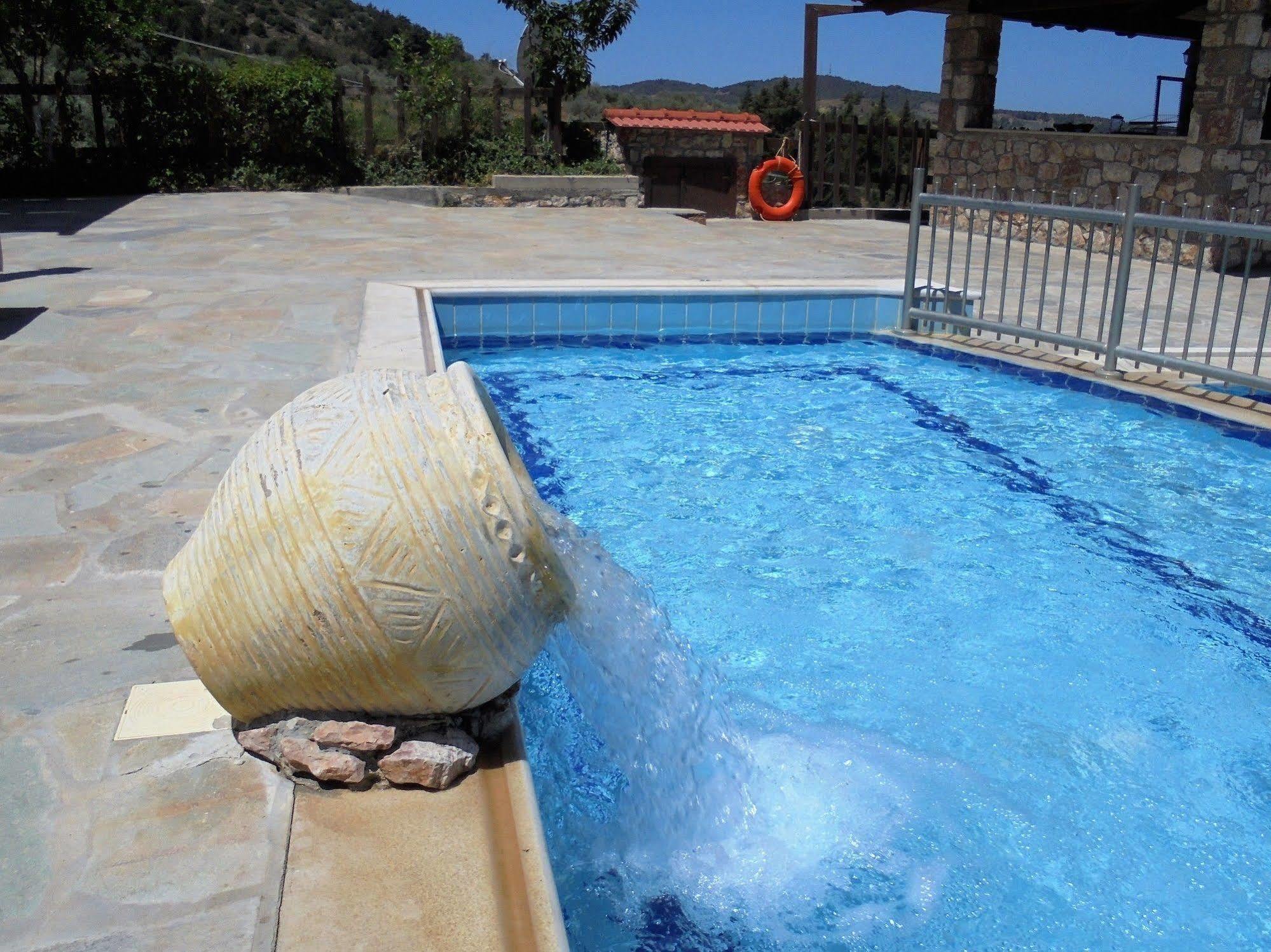 Ataviros Appart hôtel 2*